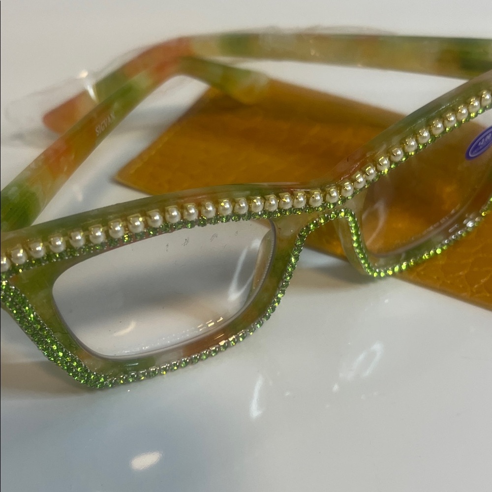 Green Rhinestone Reading glasses with Pearl Accents - Picture 4 of 8